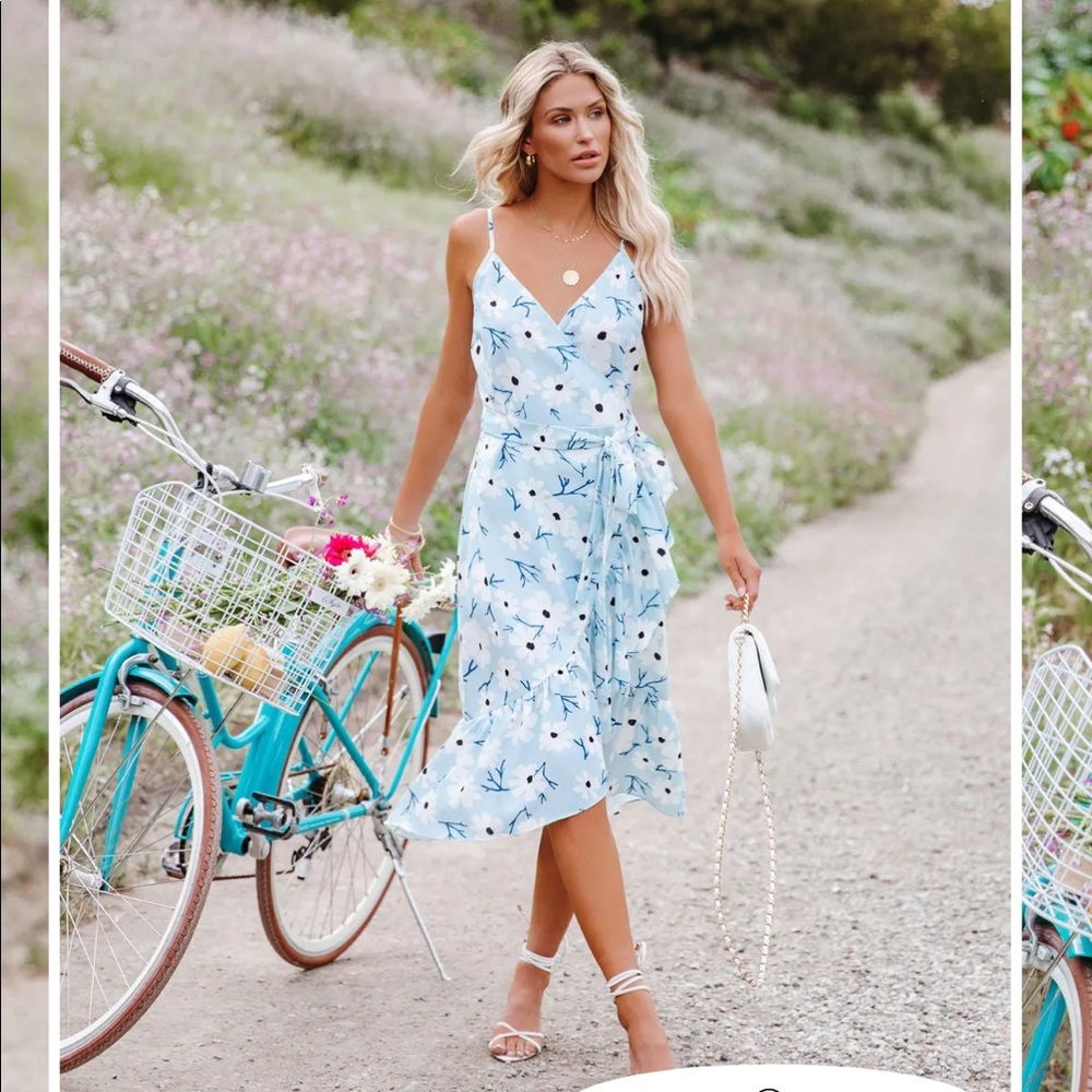 Vici JUST SAY YES FLORAL WRAP MIDI DRESS